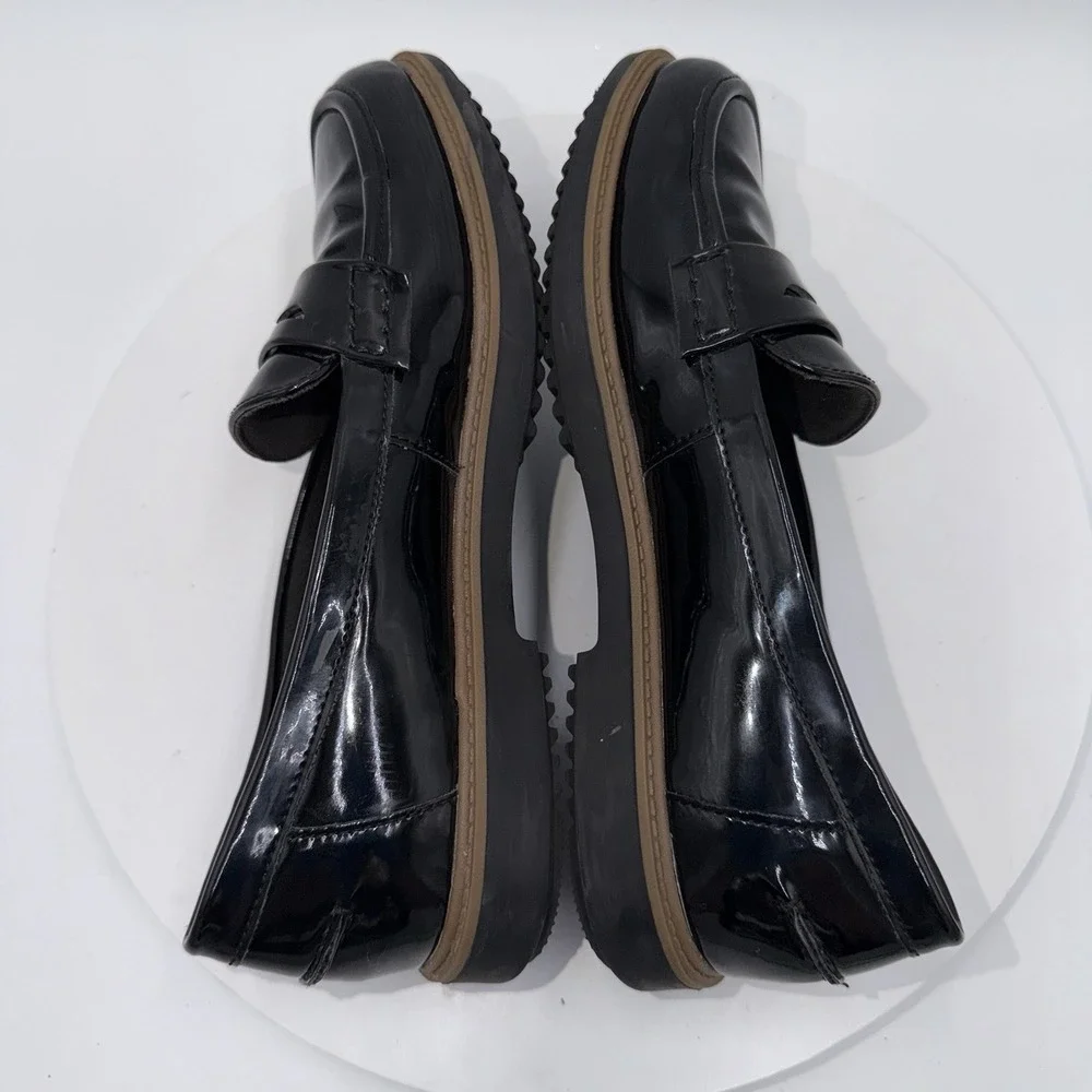 Clarks Womens Raisie Arlie Patent Penny Loafer Size 6.5M Leather Shoe Lug Sole